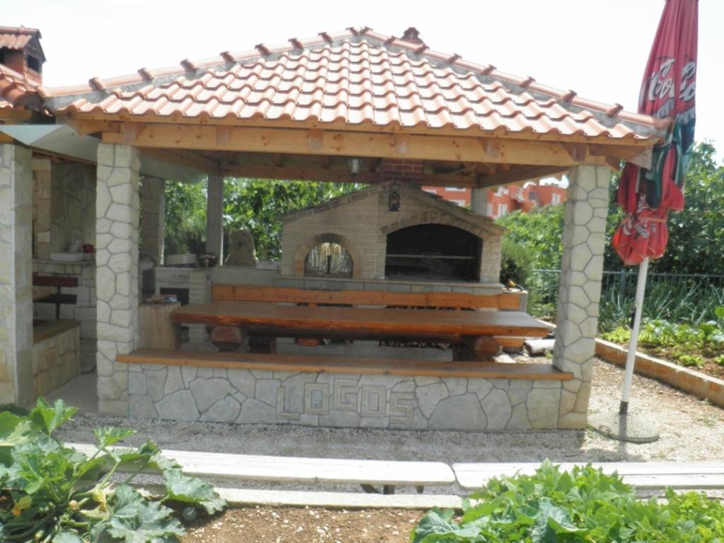 Apartments Logos Trogir Exterior foto